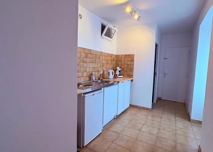 Studio-chateau Castelnaud-au Bord De La Riviere